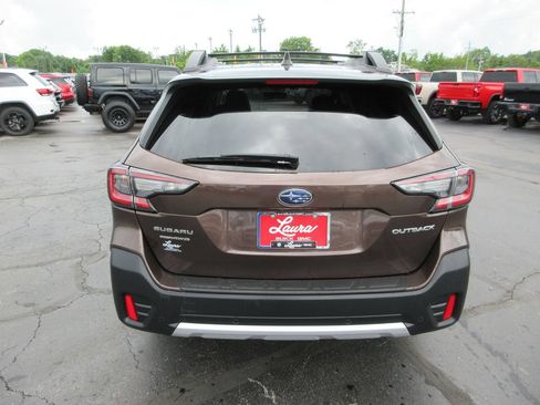 Used 2022 Subaru Outback Limited AWD/4WD image 6