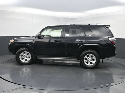 Used 2015 Toyota 4Runner SR5 RWD image 40