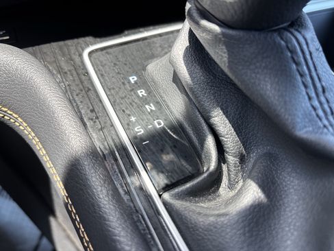 Used 2025 Toyota Sienna XLE Woodland Edition AWD/4WD image 32