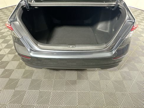 Used 2024 Honda Accord EX image 31