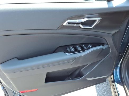 New 2025 Kia Sportage EX w/ EX Premium Package image 16