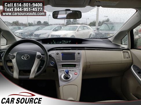 Used 2014 Toyota Prius Two image 10