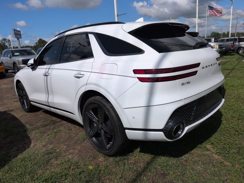 Used 2022 Genesis GV70 2.5T w/ Sport Prestige Package AWD/4WD image 4