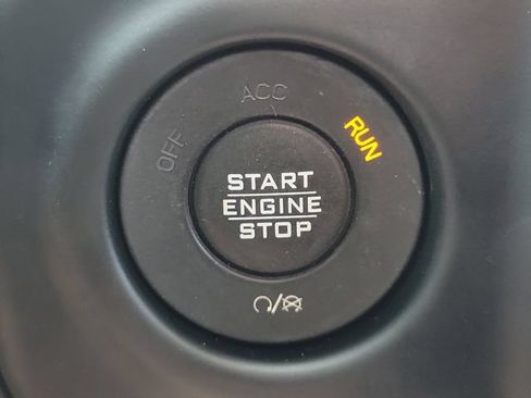 Used 2019 Jeep Wrangler Unlimited Rubicon AWD/4WD image 30