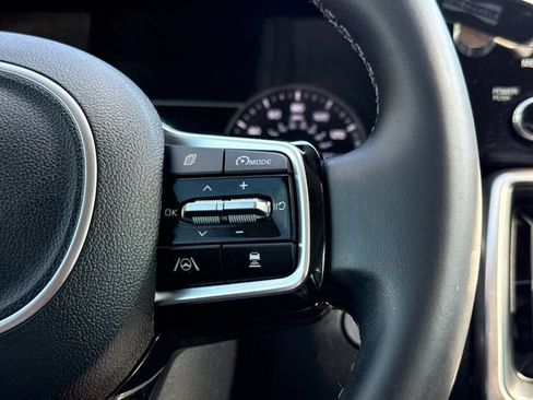 Used 2022 Kia Sorento EX FWD image 27