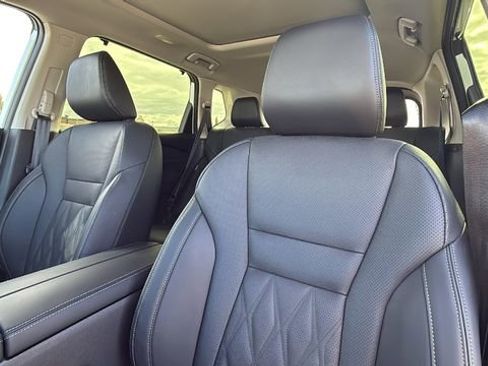 New 2026 Nissan Rogue Platinum w/ Platinum Premium Package image 11