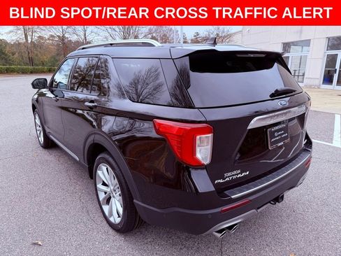 Used 2022 Ford Explorer Platinum w/ Equipment Group 601A image 5