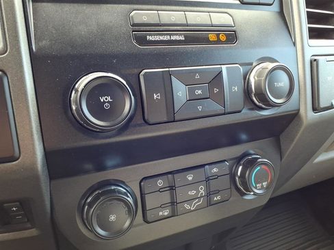 Used 2019 Ford F250 XL w/ Power Equipment Group AWD/4WD image 28