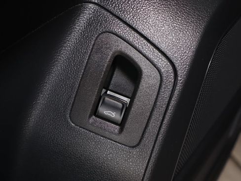 Used 2021 Volkswagen Atlas SEL FWD image 15