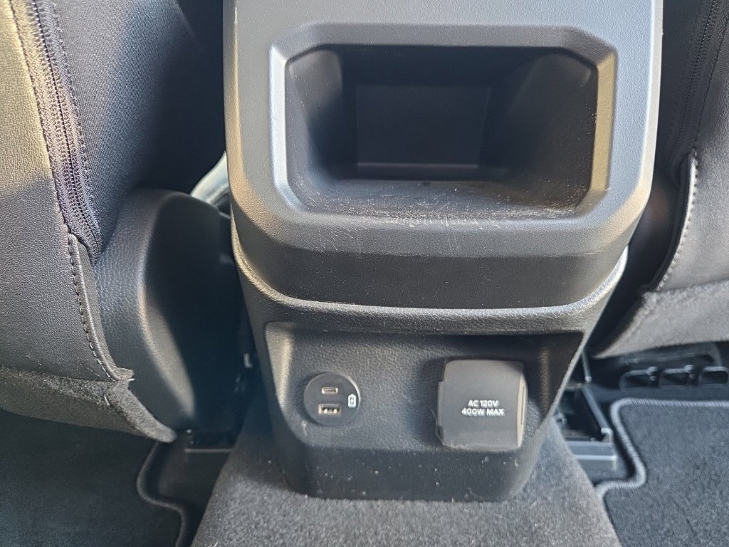 Used 2025 Ford Ranger Lariat w/ FX4 Off-Road Package AWD/4WD image 29