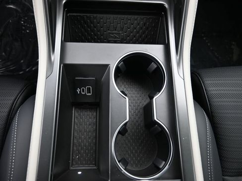New 2025 Lincoln Nautilus Reserve AWD/4WD image 19