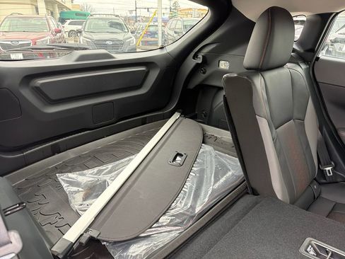 Certified 2025 Subaru Crosstrek 2.5i Limited image 32