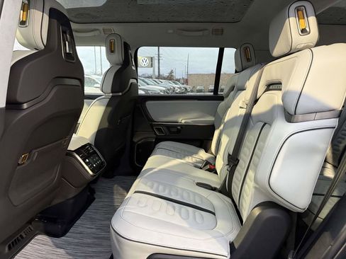 Used 2023 Rivian R1S Adventure AWD/4WD image 11