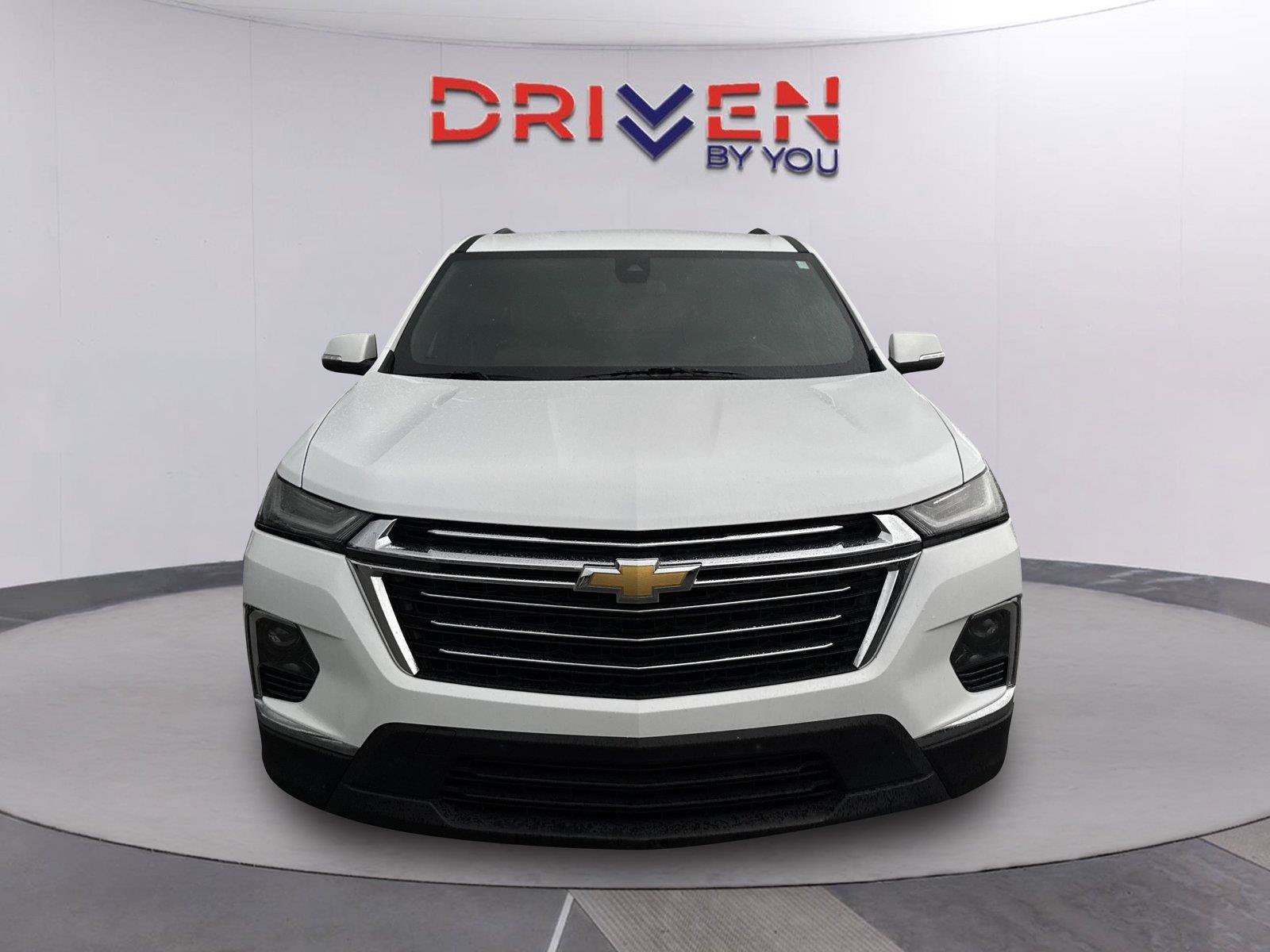 Used 2023 Chevrolet Traverse LT FWD image 9