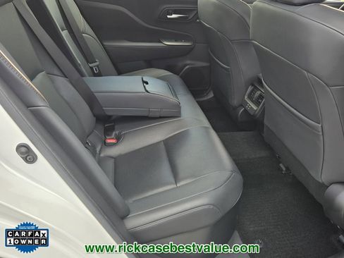 Used 2023 Toyota Crown Limited image 17