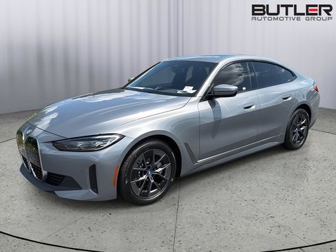 Used 2023 BMW i4 eDrive35 w/ Premium Package RWD image 2