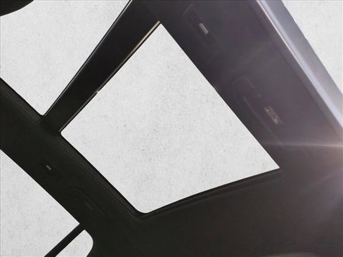 Used 2025 Mercedes-Benz GLS 450 4MATIC image 20