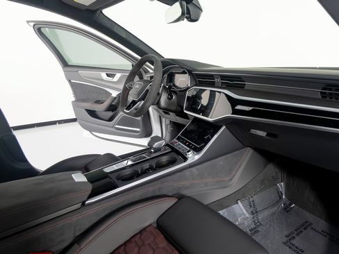 Used 2025 Audi RS 6 performance AWD/4WD image 30