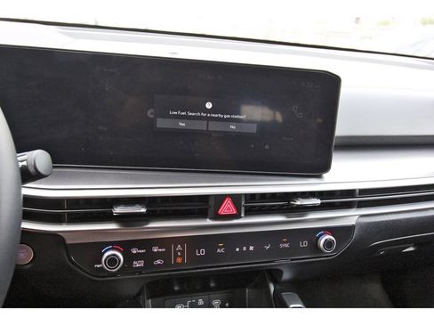 Used 2024 Kia Sorento S w/ Panoramic Sunroof Package FWD image 24