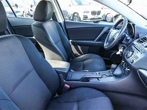 Used 2013 MAZDA MAZDA3 i Sport image 19
