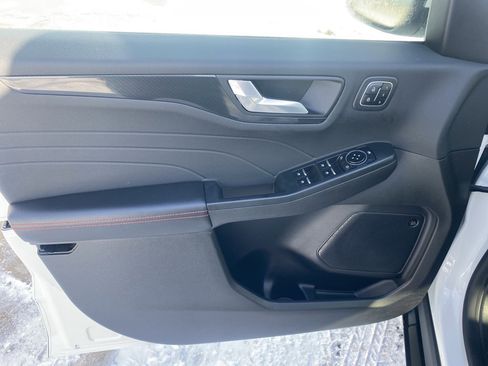 Used 2023 Ford Escape ST-Line Select w/ Tech Pack #2 image 6