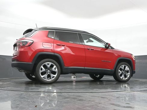 Used 2018 Jeep Compass Limited image 41