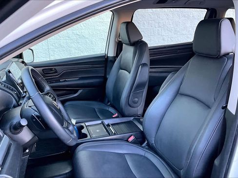 Used 2025 Honda Odyssey EX-L image 7