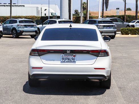Used 2025 Honda Accord SE image 12
