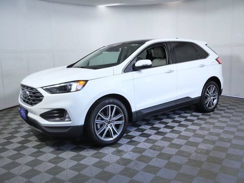 Certified 2023 Ford Edge Titanium AWD/4WD image 3