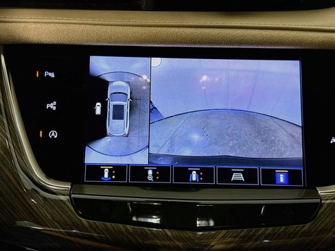 Used 2023 Cadillac XT6 Sport w/ LPO, ONYX Package AWD/4WD image 17