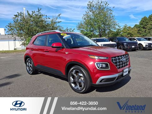 Certified 2022 Hyundai Venue Limited image 1