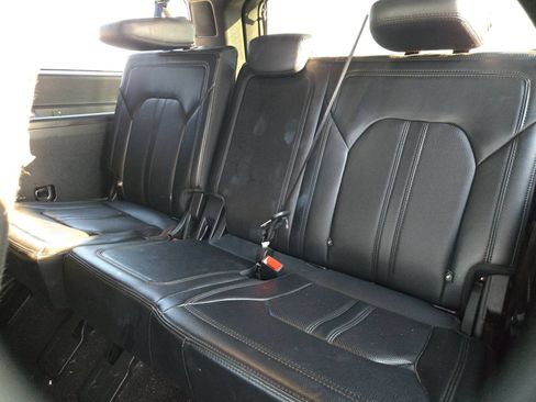Used 2020 Ford Expedition Max Limited RWD image 18