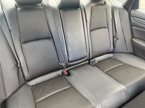 Used 2019 Honda Accord Sport image 18