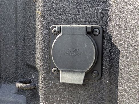 Used 2024 GMC Sierra 1500 Elevation image 13