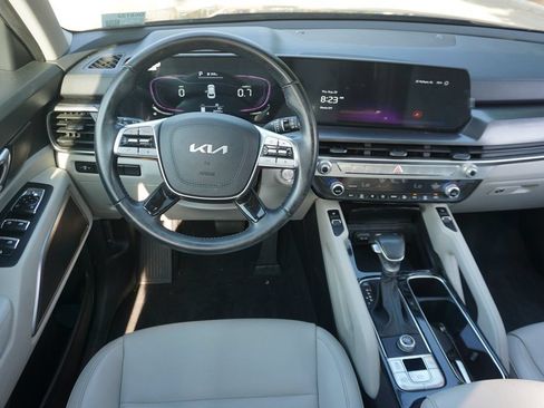 Used 2024 Kia Telluride S w/ S Sunroof Package FWD image 6