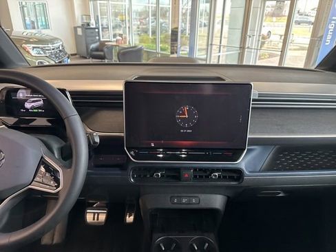 New 2025 Volkswagen ID. Buzz Pro S image 21