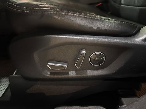 Used 2018 Ford Explorer Limited w/ Equipment Group 301A image 15