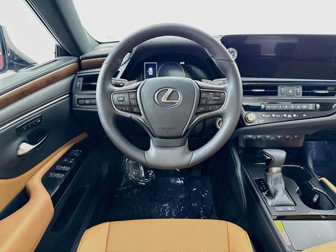 Used 2023 Lexus ES 300h w/ Premium Package FWD image 24