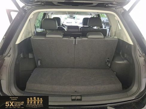Used 2024 Volkswagen Tiguan SE FWD image 35