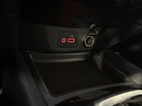 Used 2019 Nissan Rogue SV image 19