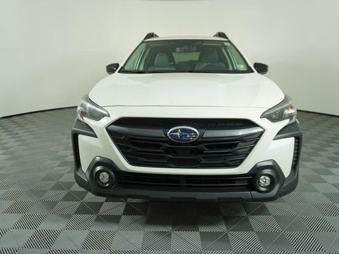 Certified 2025 Subaru Outback Premium image 2
