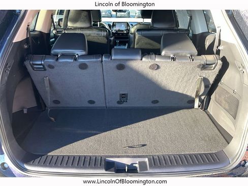 Used 2022 Toyota Highlander XLE image 10