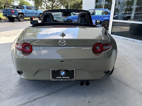 Used 2024 MAZDA MX-5 Miata Grand Touring w/ Weather Package RWD image 10