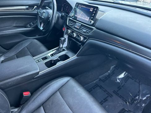 Used 2019 Honda Accord Sport image 16