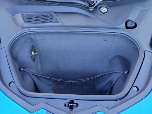Used 2021 Chevrolet Corvette Stingray Premium Conv w/ Z51 Performance Package RWD image 33