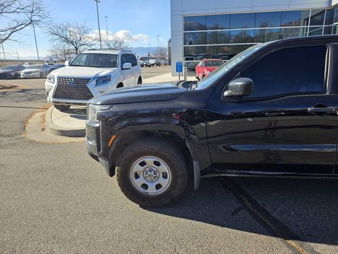 Used 2022 Nissan Frontier S w/ Technology Package image 2