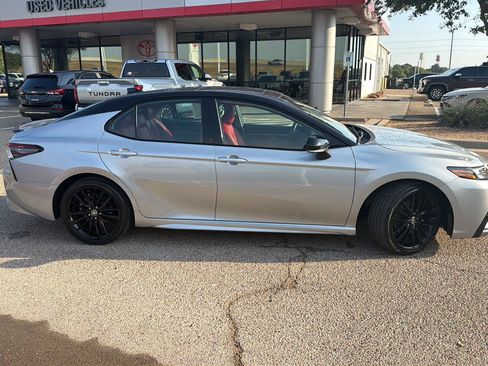 Used 2022 Toyota Camry XSE FWD image 2