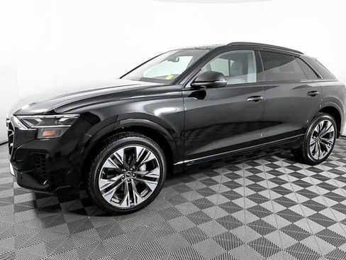 Used 2025 Audi Q8 Premium AWD/4WD image 28