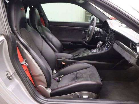 Used 2015 Porsche 911 GT3 RWD image 17