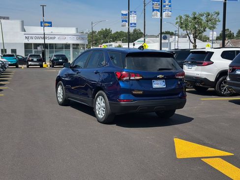 Used 2022 Chevrolet Equinox LS FWD image 5